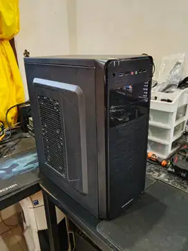 PC Gaming Intel Core i3 10100F GTX 1650 4GB