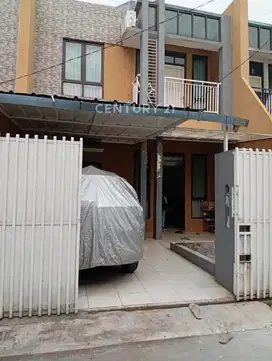 Rumah 2 Lantai Sudah Renov Siap Huni Lokasi Strategis Di Cibitung