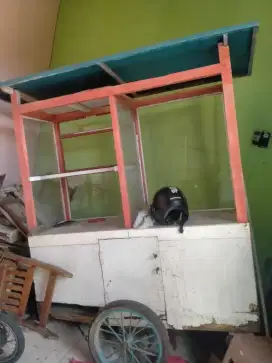 Gerobak bekas gorengan