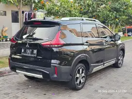 Xpander Croos plus 2021 low km