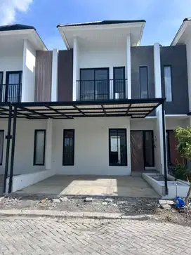 DIJUAL RUMAH 2 LANTAI BULUSAN TEMBALANG
