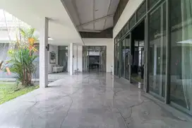 Dijual Rumah Semi Villa di Taman Picadilly Lippo Cikarang