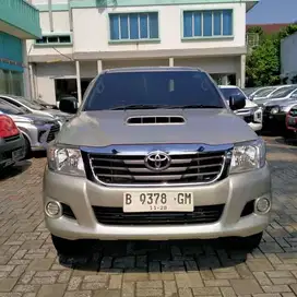 TOYOTA HILUX DC E 2.5 4X4 MT 2013