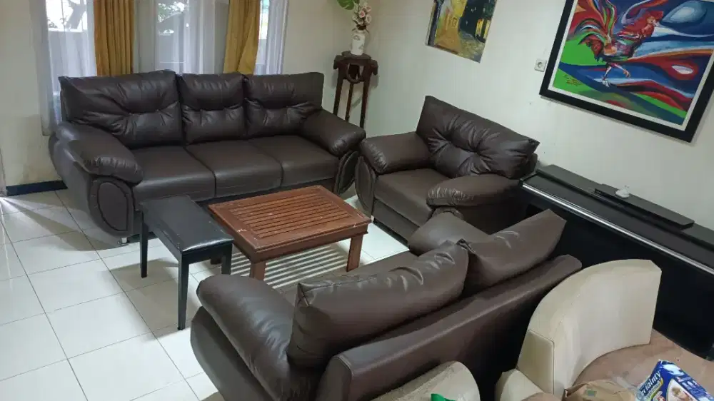 Dijual Set Sofa Nyaman 3+2+1 (Kulit Oscar)- 6,5 Nego