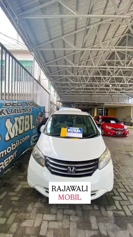 HONDA FREED PSD 2011