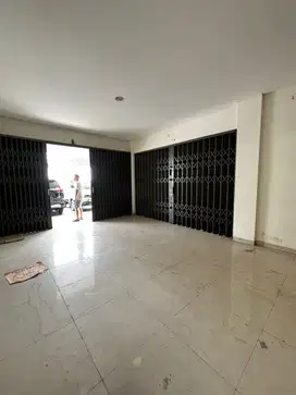 Disewakan ruko di pasar 8 suvarna sutera 2 lt