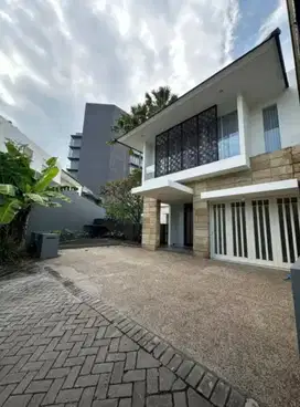 11.DIJUAL RUMAH ROYAL RESIDENCE CROWN HILL POJOK