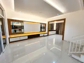 Villa Di komplek Mutiara Palace daerah pancing