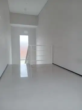 Rumah Baru Minimalis 2 Lantai Siap Huni di Margahayu Raya Metro