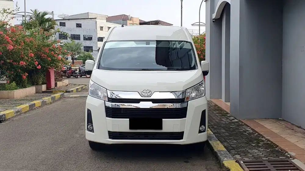 [ GARANSI 5TH ] Toyota HiACE Premio 2.8 10 Seater MT Manual 2025/2024