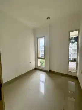 Disewakan Rumah Cluster Faraday Summarecon Serpong
