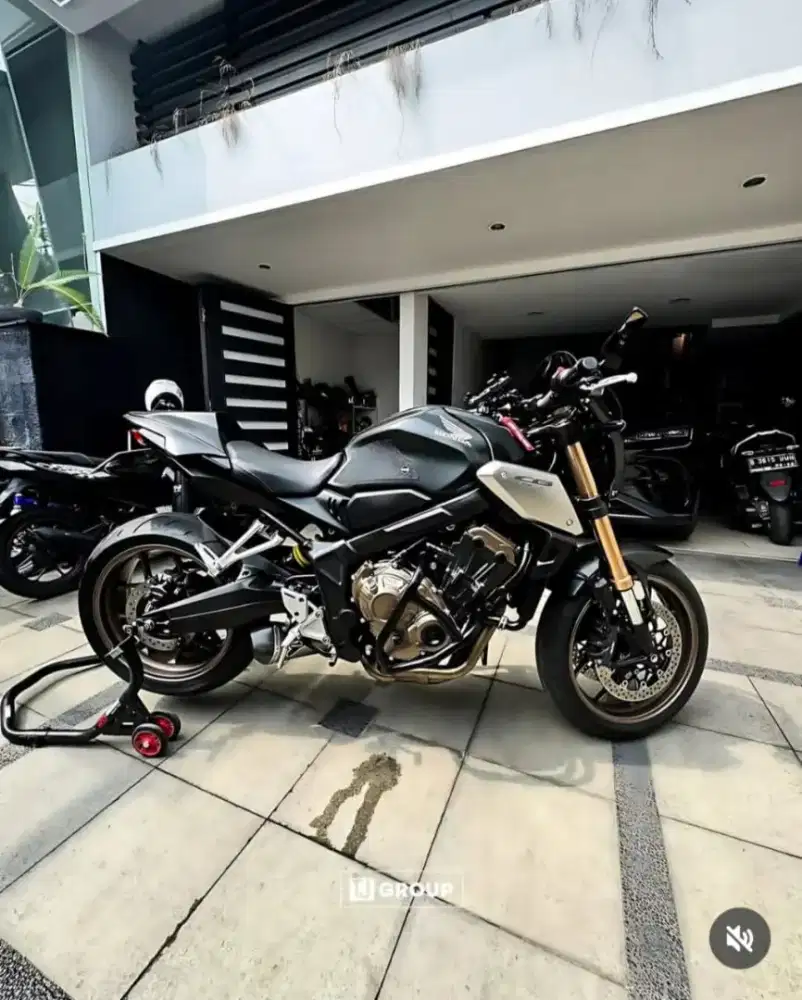 FOR SALE!! HONDA CB650R 2022