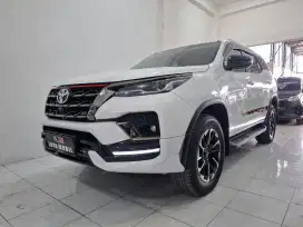 TOYOTA FORTUNER TRD, 2021