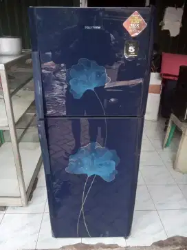 Dijual Kulkas mesin ORI Polytron normal siap pakai nominus harga nett