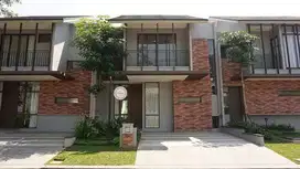 Disewakan Rumah Bagus Siap Huni Cluster Dakota Suvarna Sutera