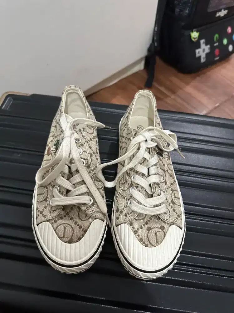 Sneakers ttwn size 36