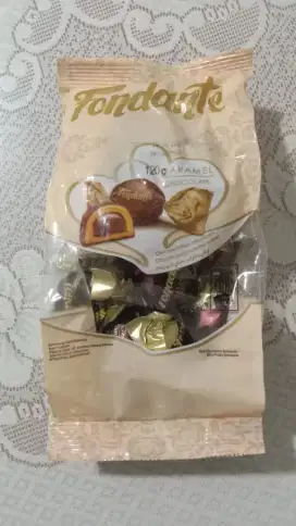 CHOCOLATE 
ELVAN TRUFFLE
Berat Bersih 115gram