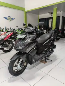 (SMP) Honda Vario 160 Abs tahun 2022 Orisinil tangan pertama garansi