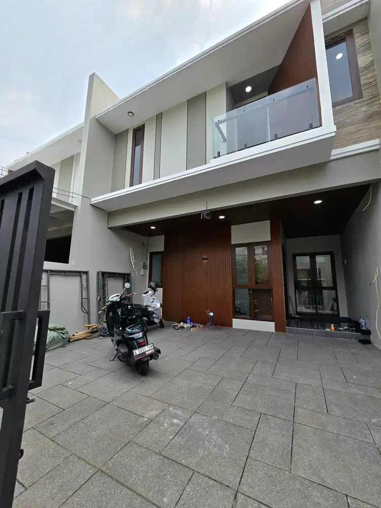 Rumah Baru Dalam Komplek Elite One Gate Di Cempaka Putih Tengah Jakart