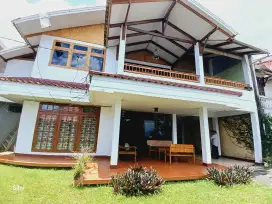 Disewakan per hari, pe bln rmh Villa semi apartment