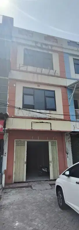 Ruko Sudah Renovasi Raya Darmo Permai