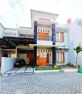 Sewa rumah kamar 5 deket UMS bonus ac