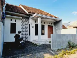 Rumah Nyaman dan Luas Siap Huni di Colomadu Kra