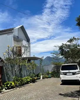 Rumah Villa Mewah Berkonsep Scandinavian Modern View Kota Batu