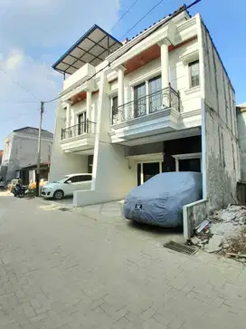 Rumah mewah 2lantai termurah dijakarta selatan KPR DP bisa 0%