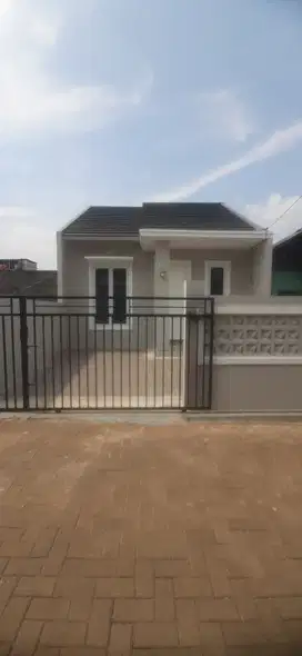 Rumah Ready 1 & 2LT. Cibubur 700jtaan