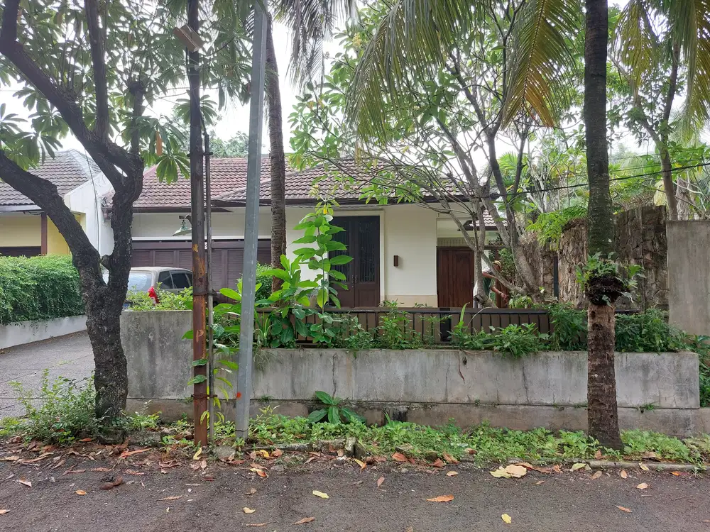 [DIBAWAH HARGA PASAR] Dijual Rumah Hunian Nyaman & Strategis di Kemang