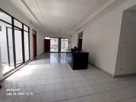 RUMAH HOEK UNTUK USAHA GUNUNG BARU DEKAT TOL PASTEUR