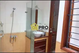 Dijual rumah apik & cozy di dlm komplek lebak lestari lebak bulus