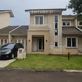 Rumah Besar 2 Lantai Dekat Golf Club Suvarna Sutera R2226