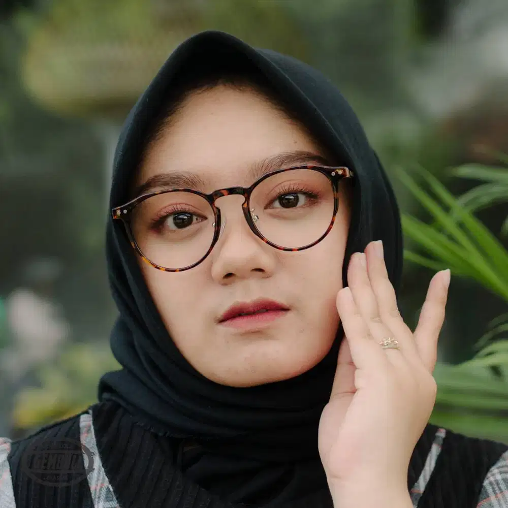 Gembull Umy - Kacamata Oval Keren dengan Nosepad Fleksibel - Yamika 04