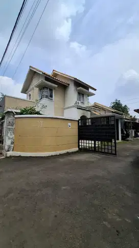 dijual rumah murah di cluster de casa townhouse, cinere, depok