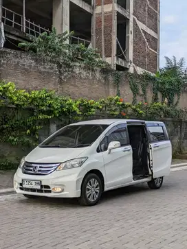 Honda Freed  E PSD 2015 Bensin