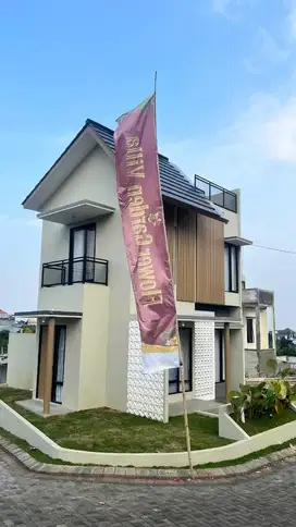 Villa Esklusif Rooftop dengan Kolam Renang di Kota Batu