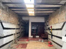 Di jual rumah kosan di dekat mercu buana meruya selatan jakarta barat