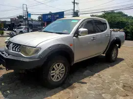 Dijual Triton 4x4 2008 Sehat