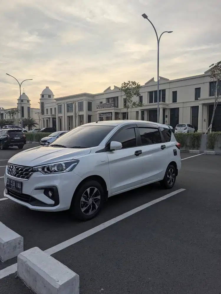 Di jual cepat mobil ertiga tahun 2022