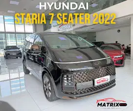 Hyunda Staria 2.2Sihnature Nik2022 Black on black Siap Pakai