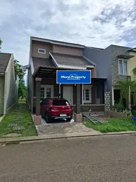Dijual rumah di kota wisata