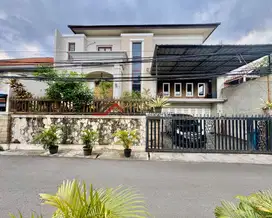 Rumah Modern Tropical Dekat MRT Cipete