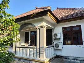 Rumah Hunian+Kost Aktif Ngomset di Jl Brigjen Katamso, Waru, Sda