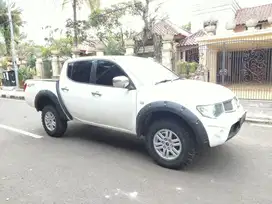 Triton GLS AT 2014 Manual 4x4 Double Cabin Siap Pakai