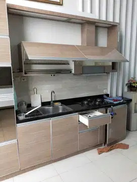 J  Dijual Rumah Daan Mogot Baru  8x18 kamar tidur 3+1