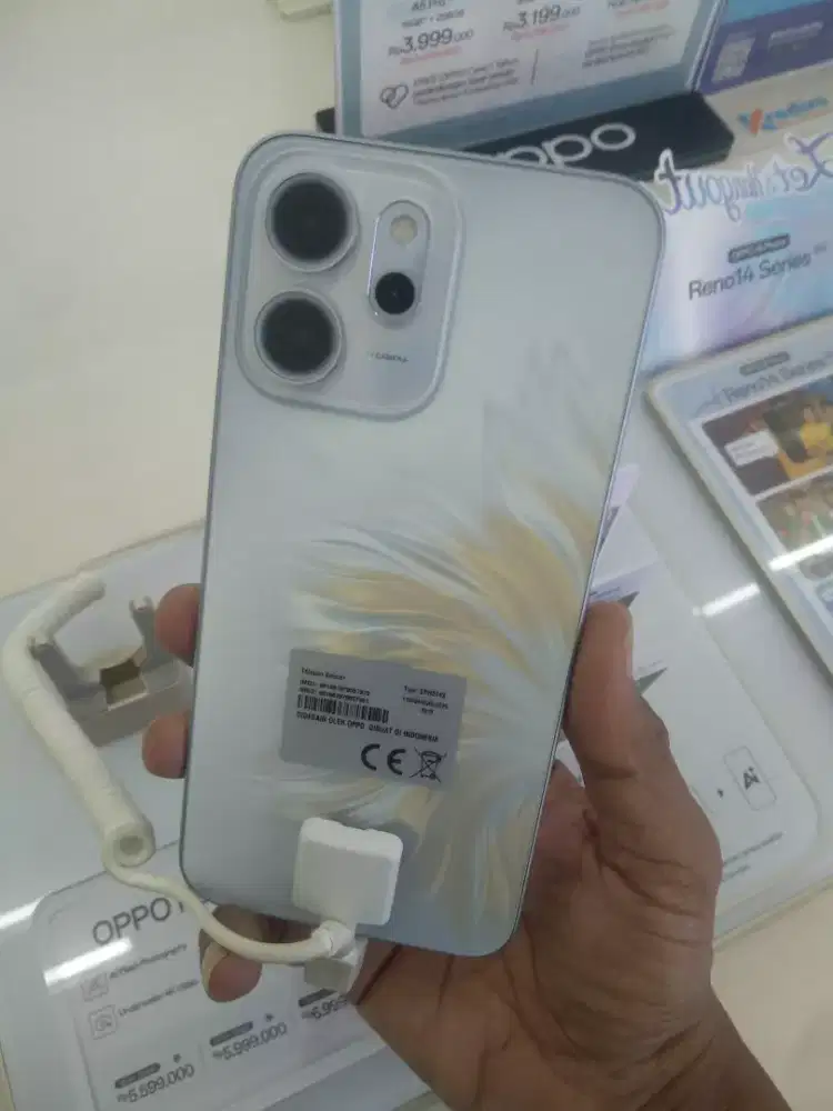 Desain terbaru dari Oppo yaitu Oppo Reno 14 f 5g