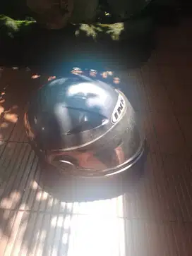 Helm bekas  2 buah ,kondisi 80% kurang lebih