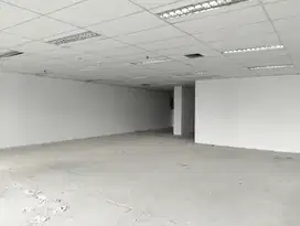 SEWA KANTOR DI JAKARTA SELATAN KUNINGAN 262M2 BARE 220K NEGO